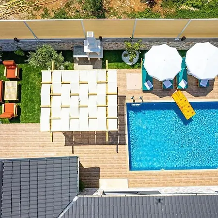 Canoezue 2 Villa *